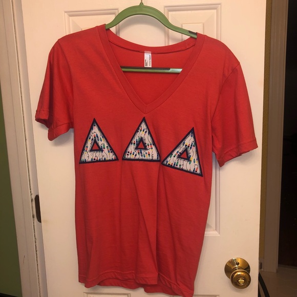 Merch bundle with Tri Delta sorority V neck - Picture 5 of 8